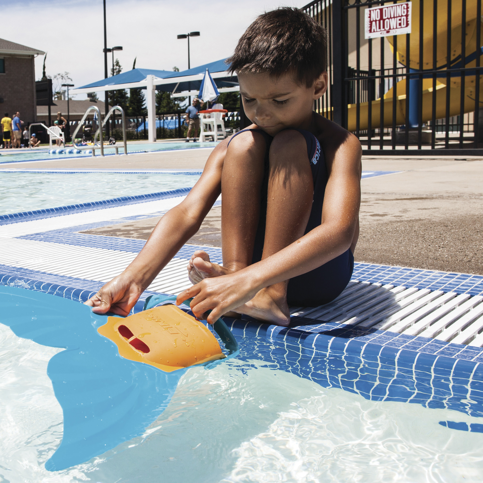 Monoaleta Finis Atlantis Para Niños Talle 36 Monoaleta Finis Atlantis Para Niños Talle 36